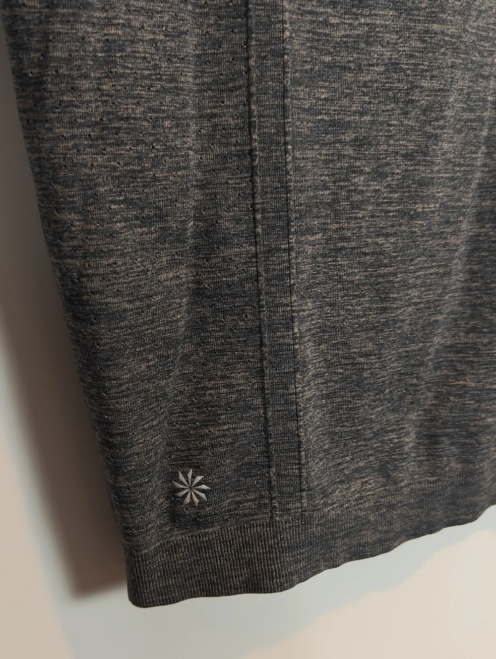 ATHLETA Reverb High Neck Tank Top Chalkboard Racerback Athletic Size Small - Picture 3 of 16